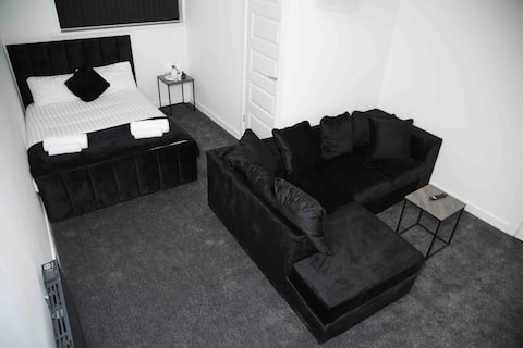 Top performing Airbnb: The Hideaway Suite 3 En-Suite. in Yardley & Acocks Green