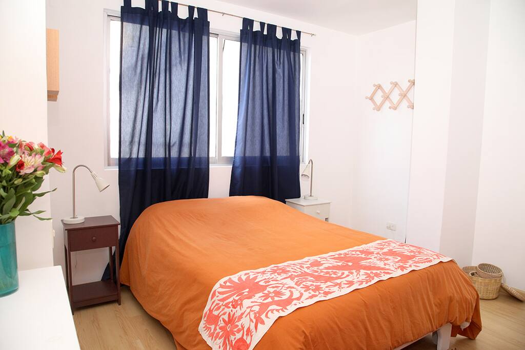 Room with double bed and huge closet