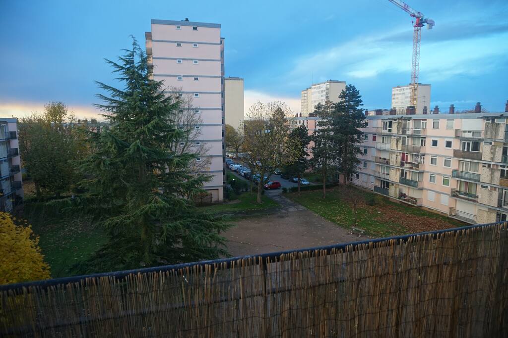 Vue balcon-Parc résidentiel calme