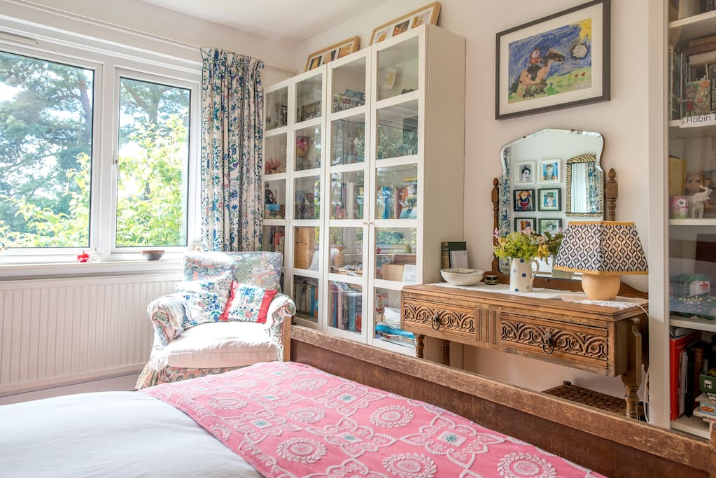 The Girls' room