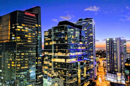 Fully featured apartment in Brickell with parking