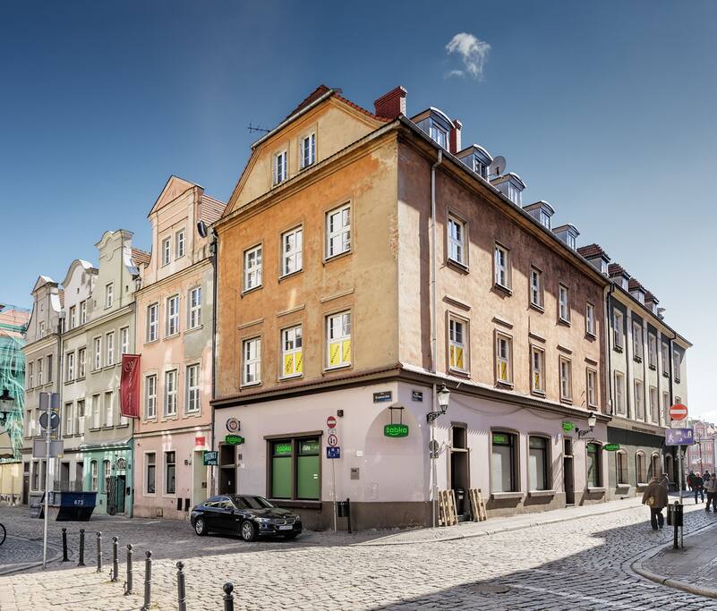 Budynek z zewnątrz
