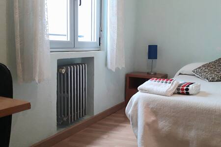 Habitación doble cerca de Estación de Tren