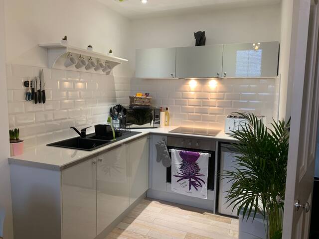 Bright and Airy, Central Helensburgh