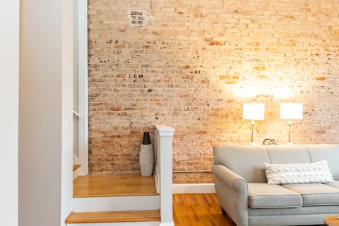 Successful Airbnb property: Guest Favorite - Walkable to all of Downtown in Spartanburg
