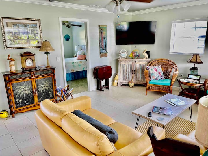 "Seas The Day  @ Aloevero" - 1.5 Miles 2 The Beach - Vero Beach, FL