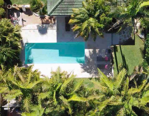 Avalon Beach Cottage easy flat 5 min walk to beach