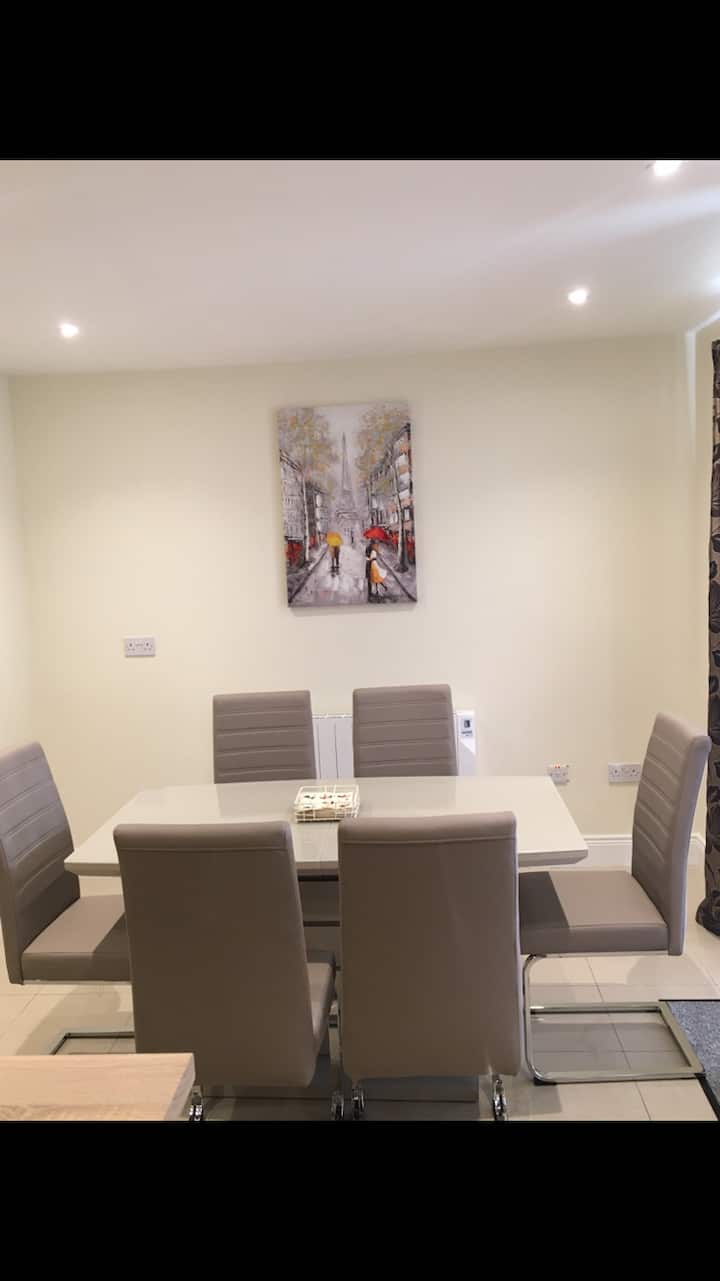 Modern Kenmare escape Houses for Rent in Kenmare, County Kerry