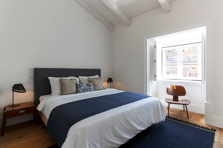 FLH Restauradores Luxus Flat gallery image 3