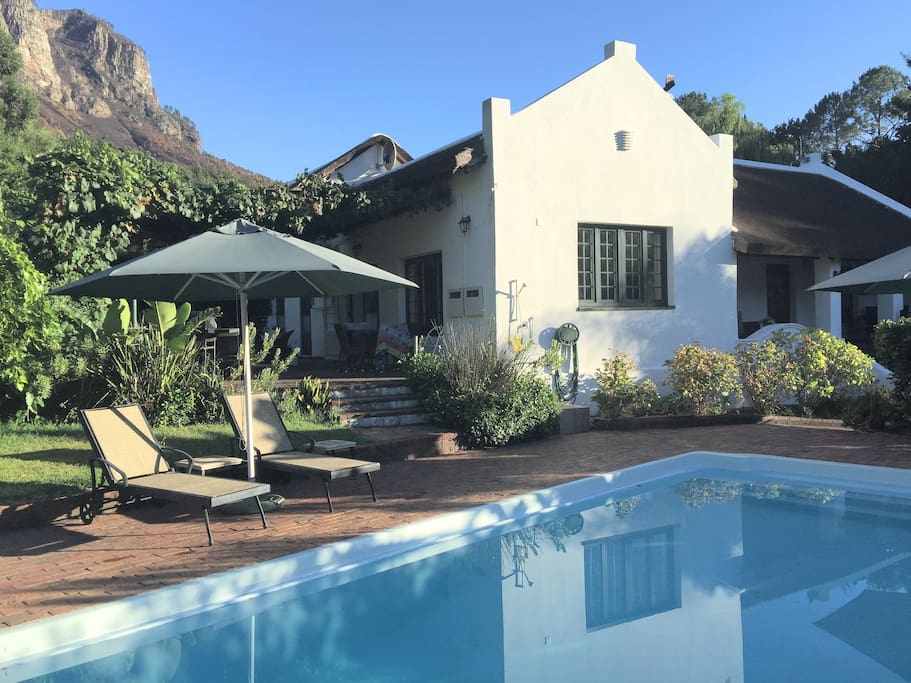 Zulema house with private pool (3m x 9m) Dekraal Estate