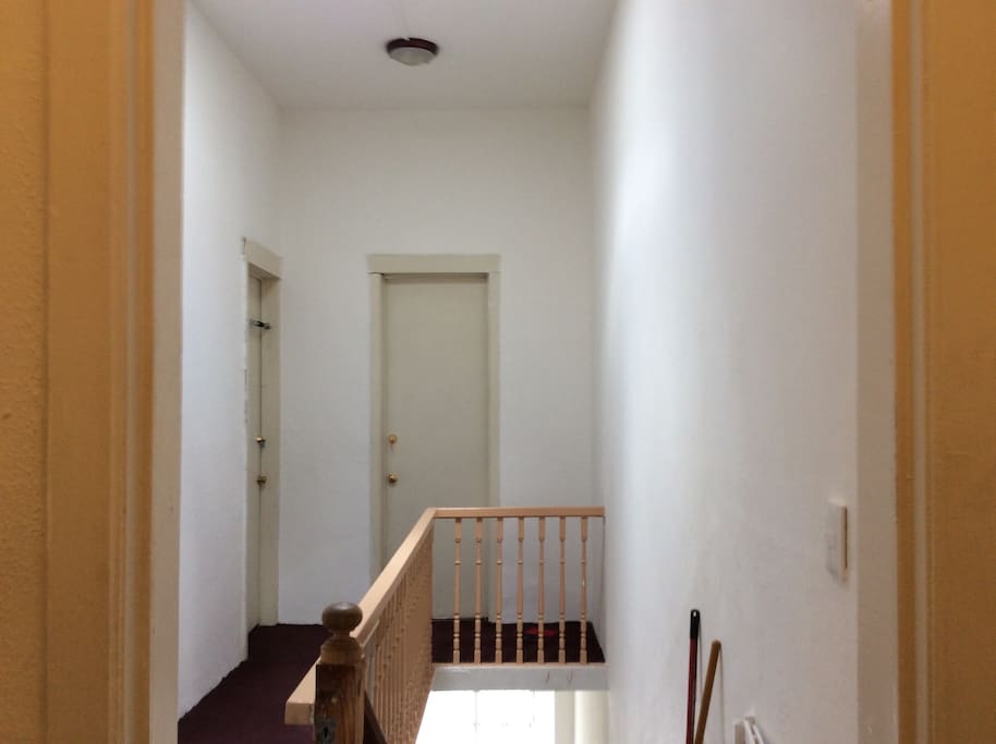 Desde la puerta de la habitación