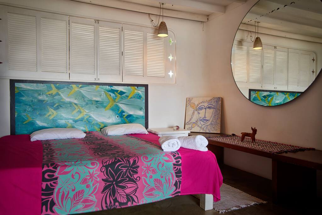 Habitación Privada "Ocean" en Casalove, Sayulita. 2 camas + 1 sofá