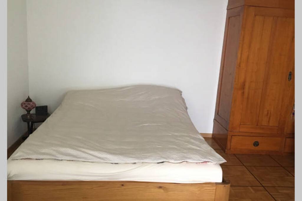 high quality bed (1.6m)