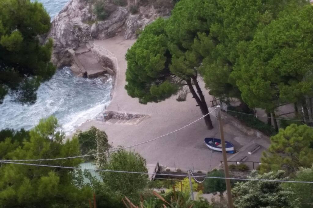 Spiaggia avanti alla casa
