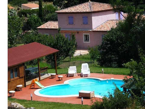 Beautiful villa 12 pers jacuzzi pool, Provence