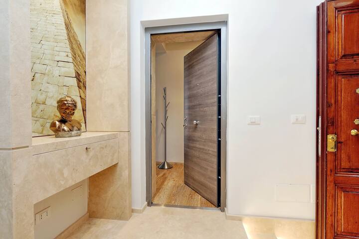 Houses&HousesVedoRoma Luxury appartamento 2 gallery image 4