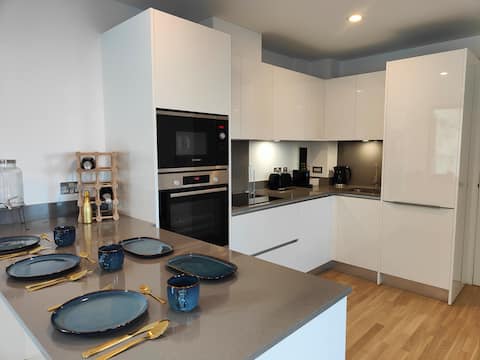 Luxury Apartment/High Floor/Stunning Views/Parking