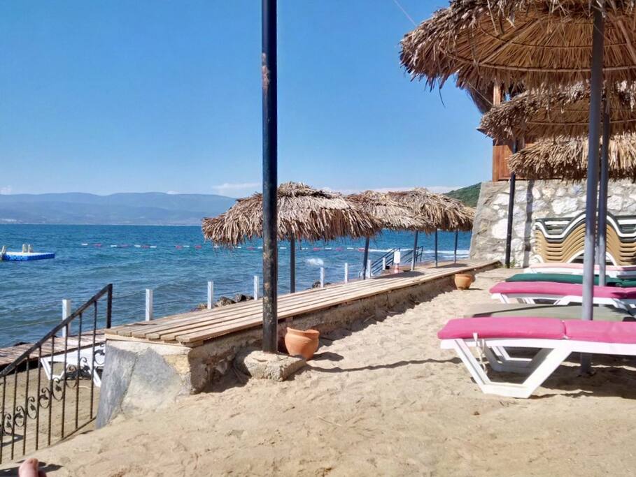 Beach area, 80m from apartment