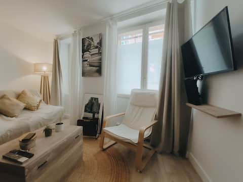 Cozy 4P apartment near 12th/Vincennes