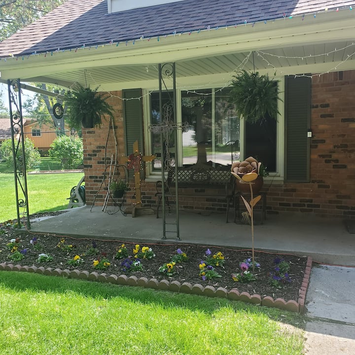 Lakes Area Retreat With Flexible Accommodations - Novi, MI