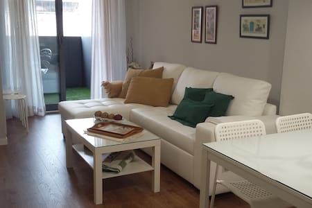 New  Apartment with pool in Granada, 4 people