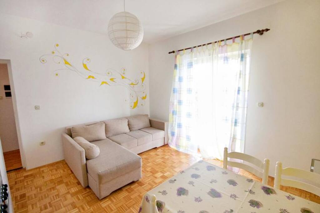 Living room, Surface: 8 m²