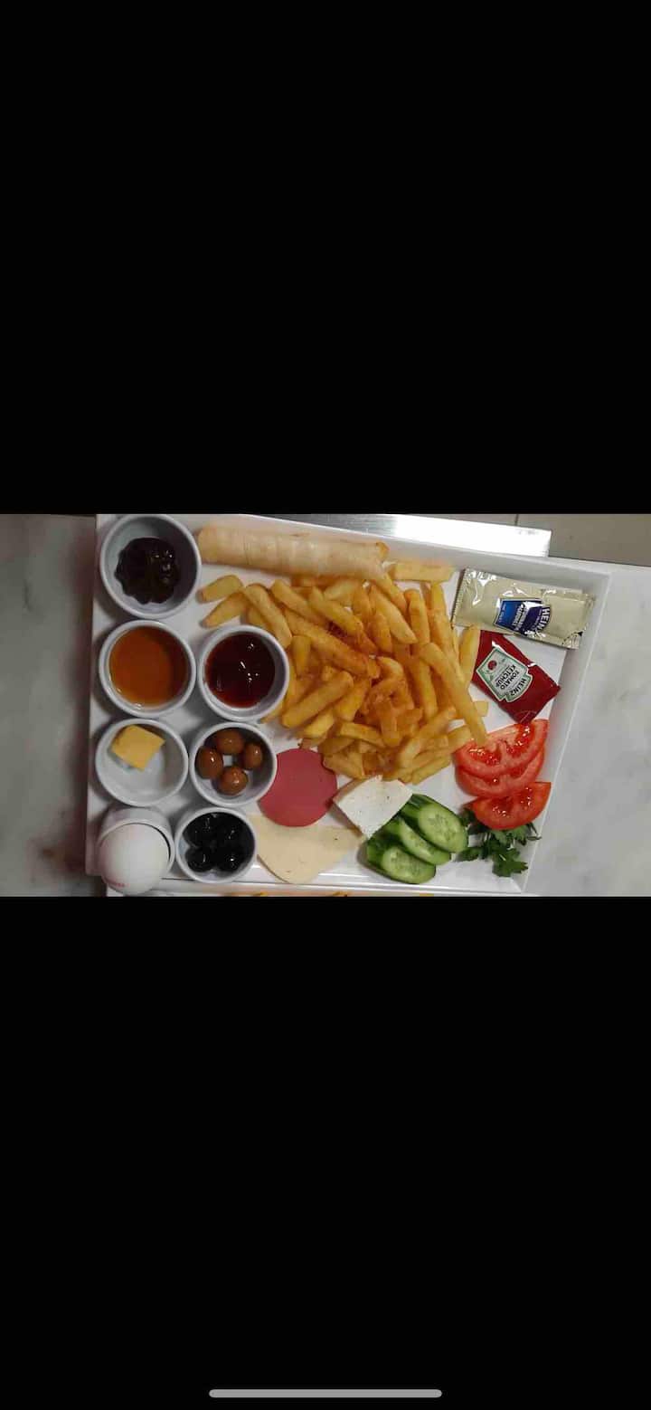 Eşsız Kahvaltı Eşliğinde Konforlu Evinizde Tatil - Trabzon