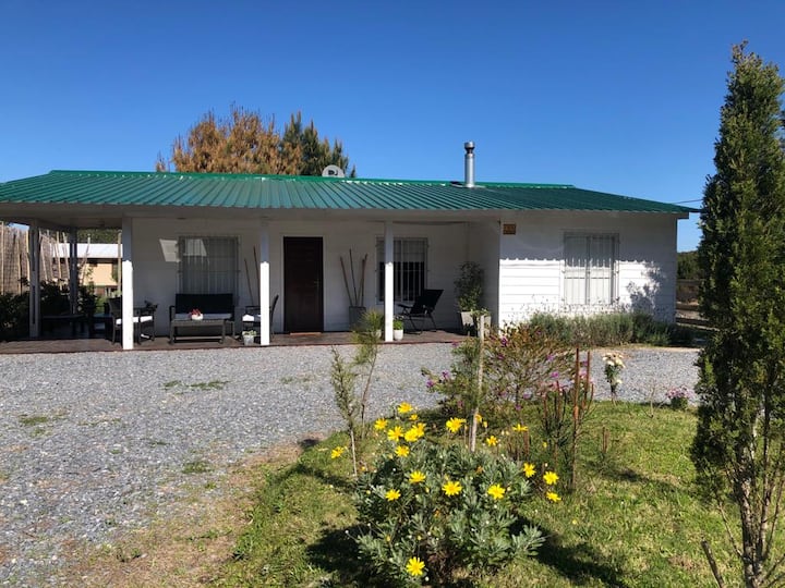 Casa: Clavao Dijo Cañete. Amplia Y Luminosa. - Uruguai