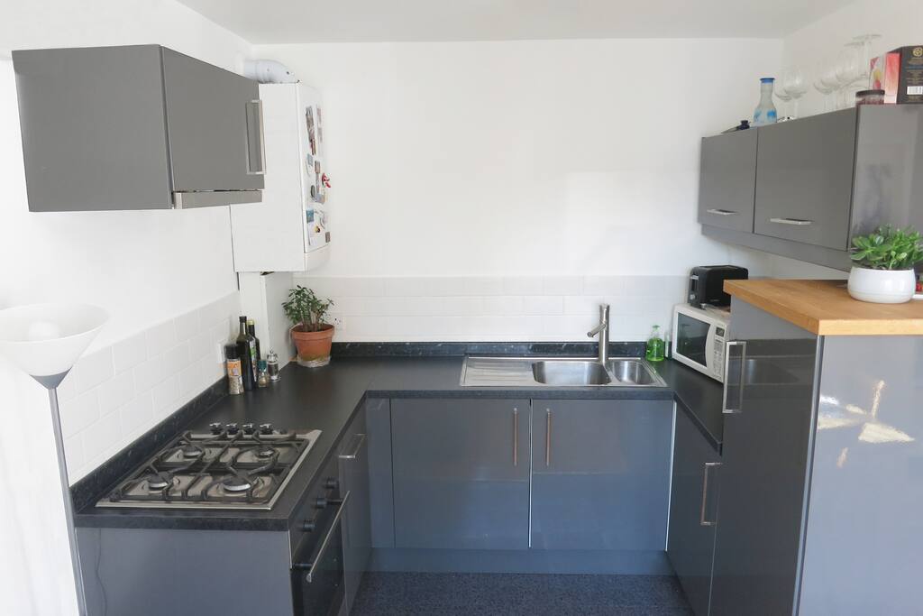 Bright and functional open-plan kitchen