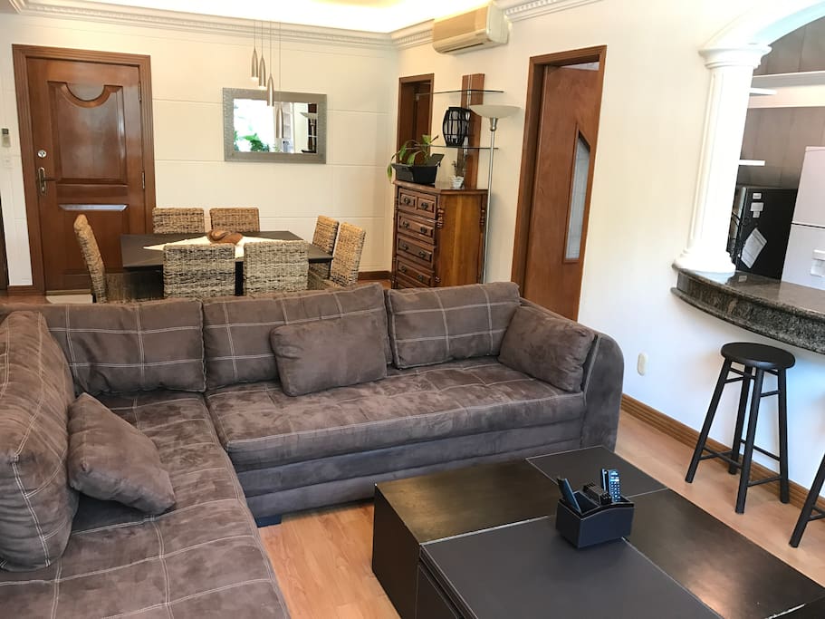 Sala, Comedor con una pequeña Terraza