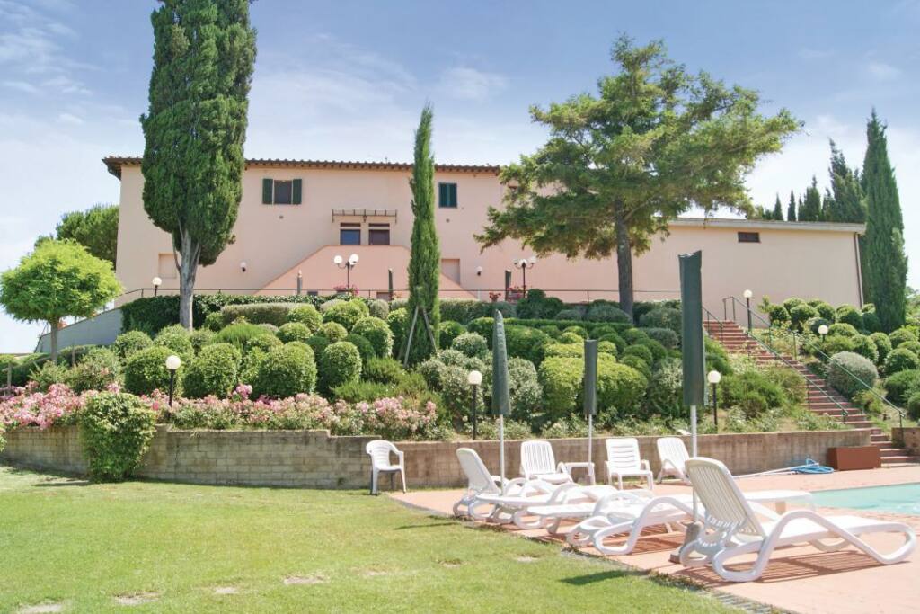 La casa vista dalla piscina