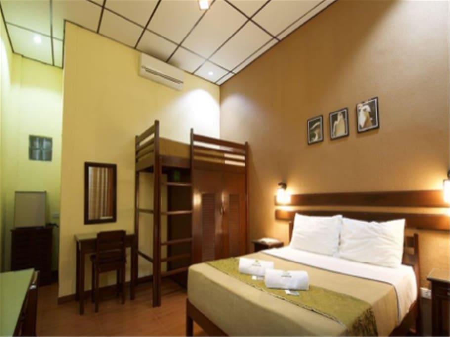 Guest room