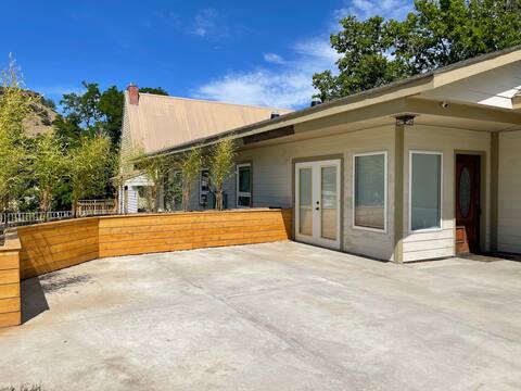 Nature's Point Guest House- In the Wild Country!