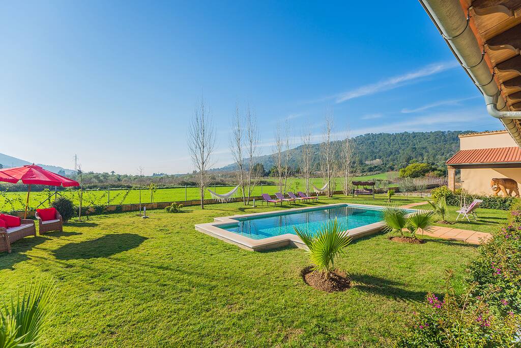 pool area