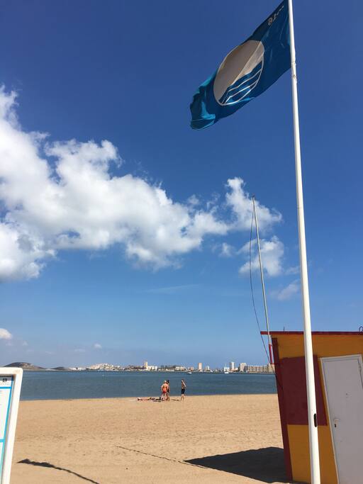 Playa a 100 mts