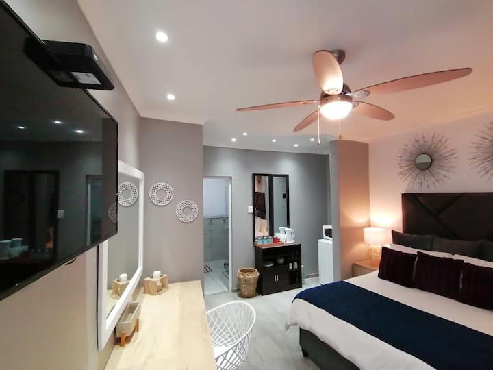 Butterfly Room 2