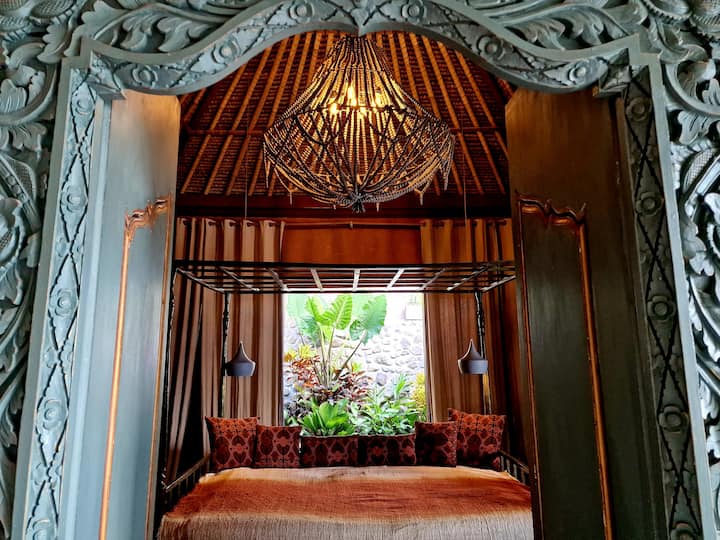 Open Sesame.
The Third Bedroom is a room for our children and it has a beautiful antique Balinese daybed (Double Bed size: 220cm x 135 cm)