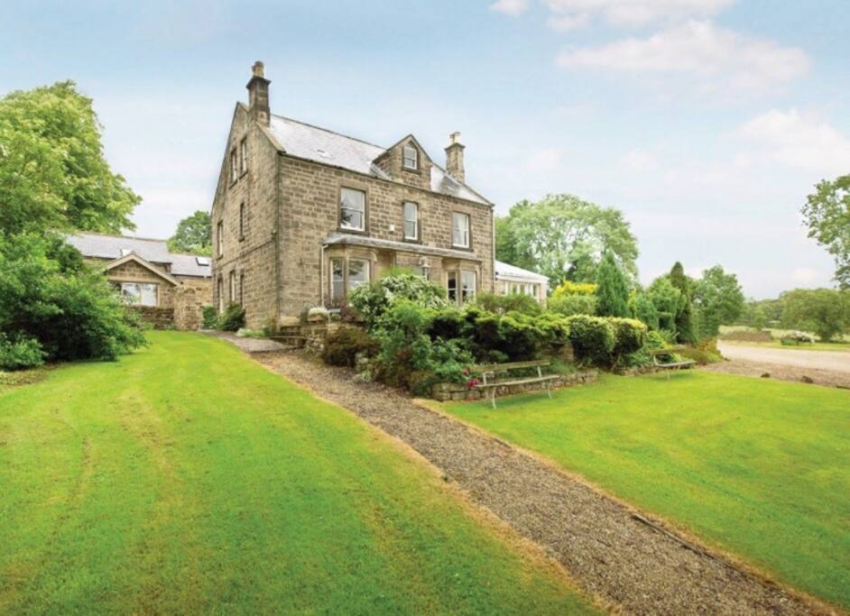 Oldfield House Woolley Moor, Ashover, Derbyshire Houses for Rent in