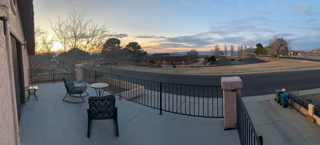 Sand Castle King Suite-Sleeps 4