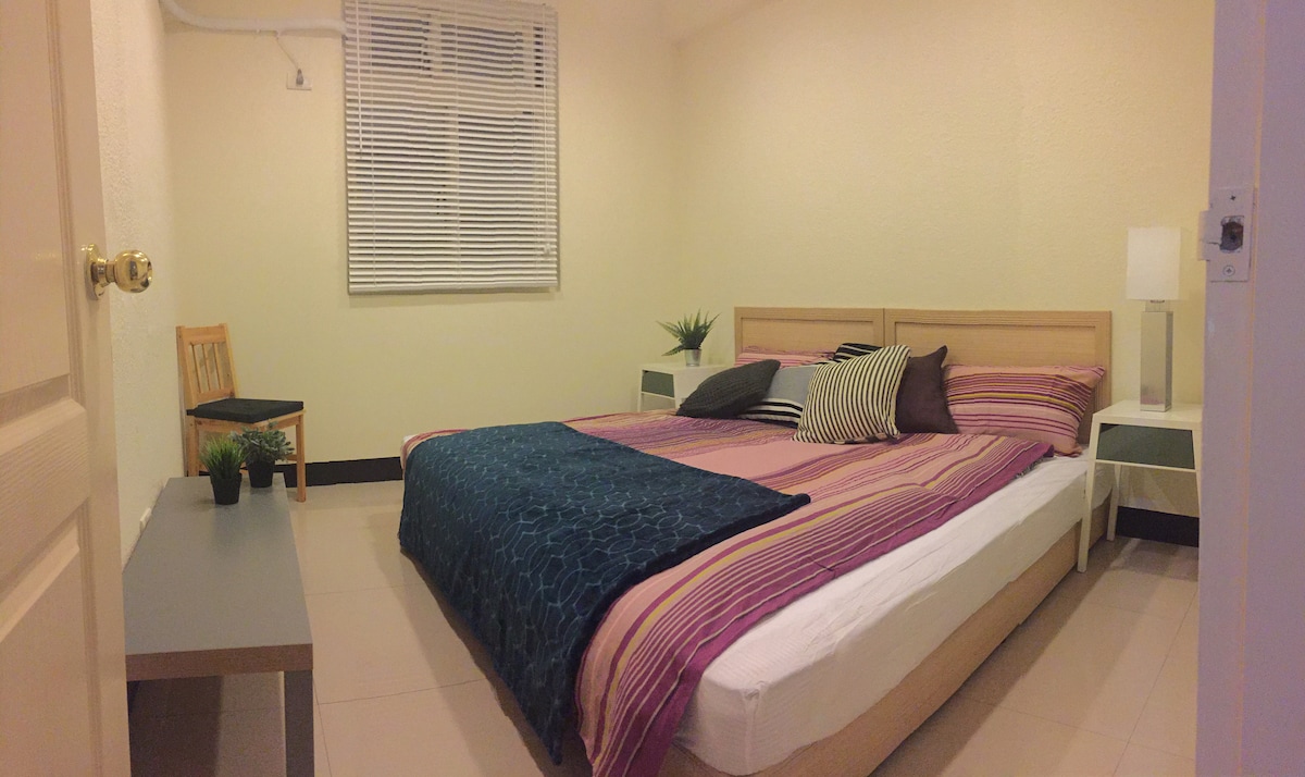 Habitación C: También se puede separar en dos camas individuales.(Consulta la siguiente imagen).