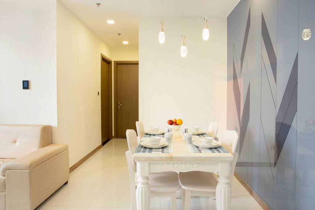 Outstanding living + dining room.