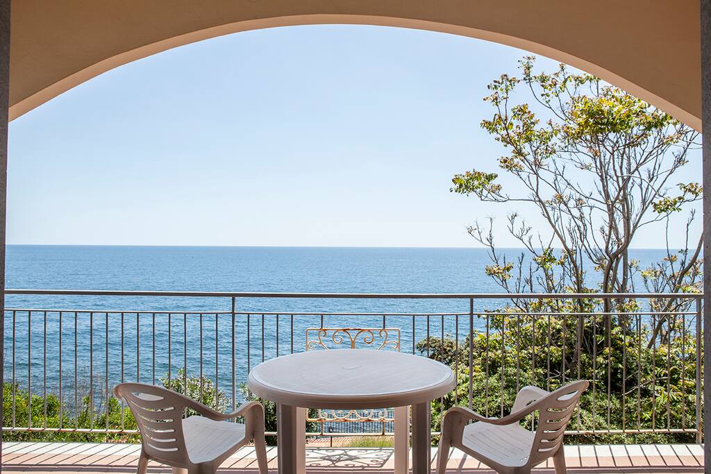 Il balcone della camera da letto.