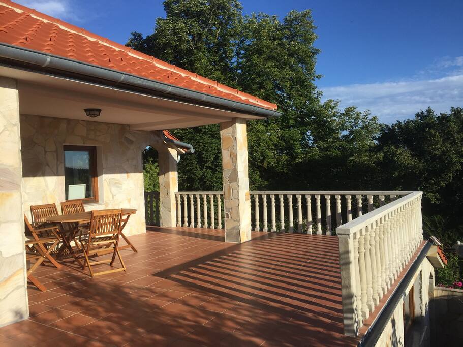 Terrasse West