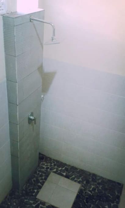 Shower / bathroom