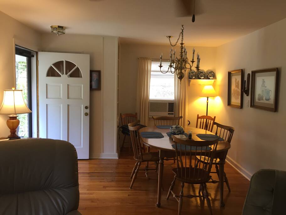 Front entrance and dining area