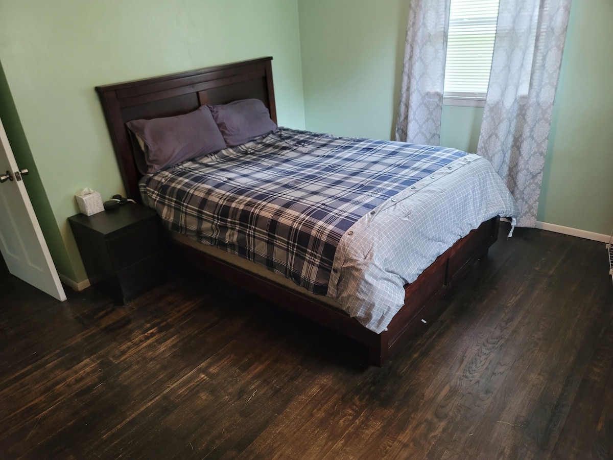 غرفة النوم 1