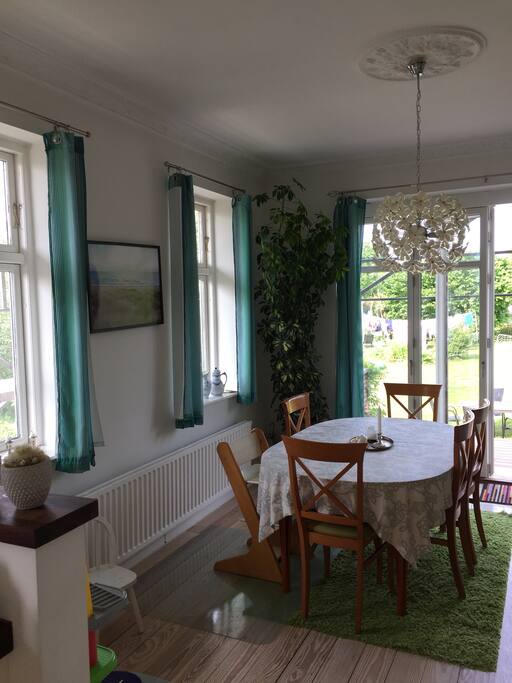 Diningroom with acces to garden