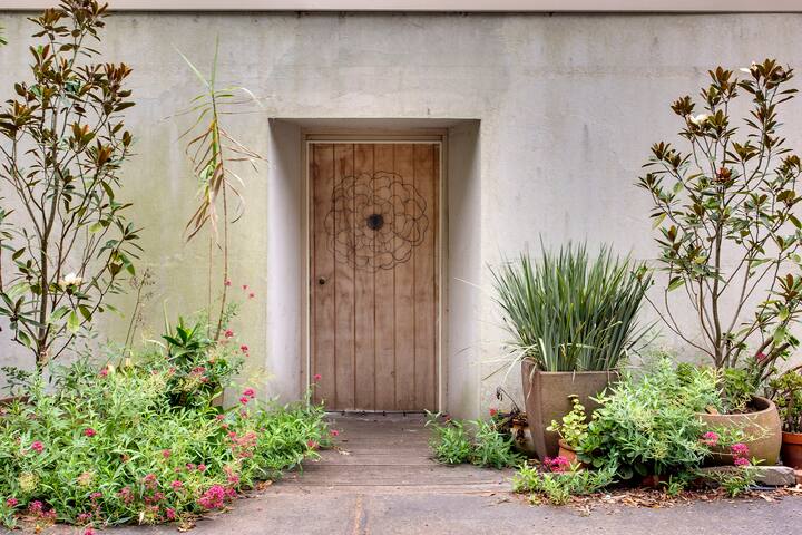 Butterfly Red Hill: Farm House gallery image 3