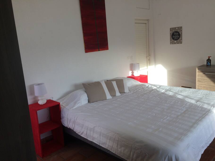 King size bed