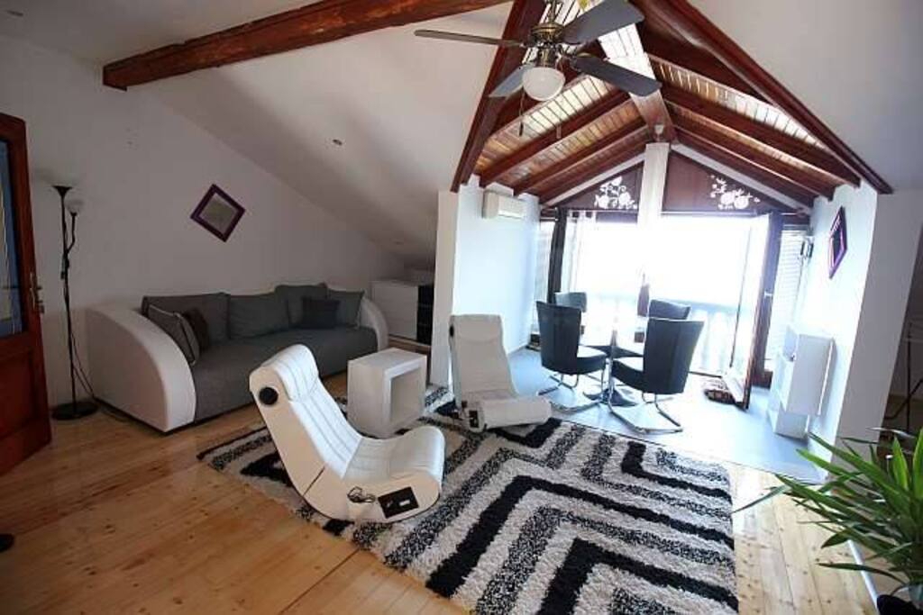 Living and dinning room